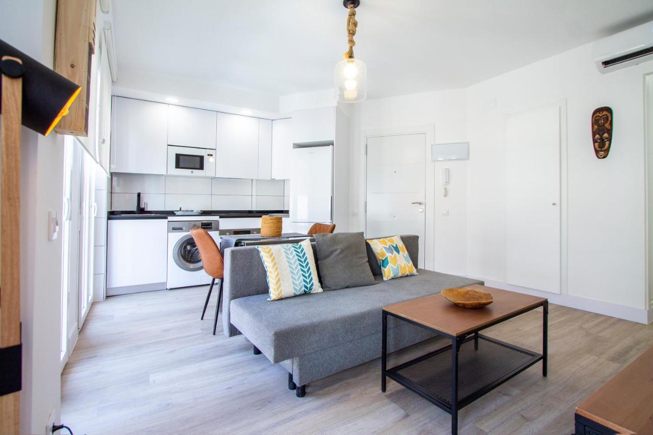 Apartamentos Cuatro Caminos Madryt Zewnętrze zdjęcie