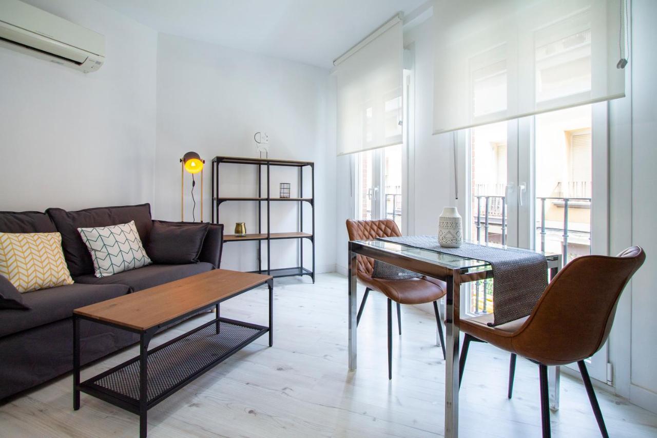Apartamentos Cuatro Caminos Madryt Zewnętrze zdjęcie