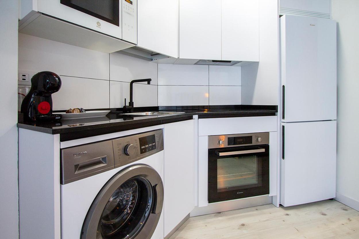 Apartamentos Cuatro Caminos Madryt Zewnętrze zdjęcie